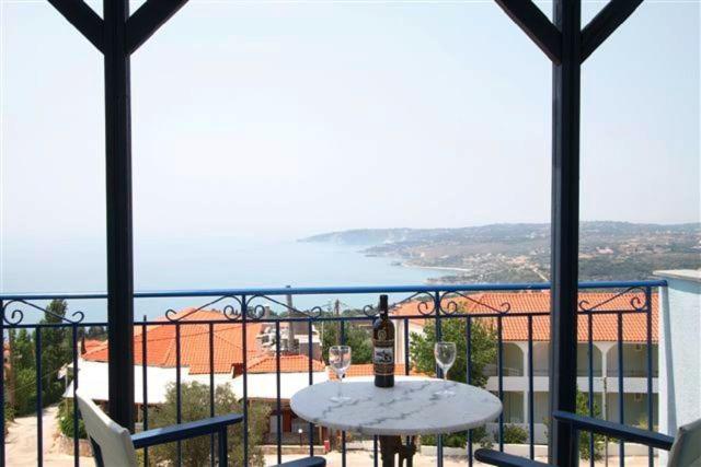 Sirines Aparthotel Vlachata Rum bild
